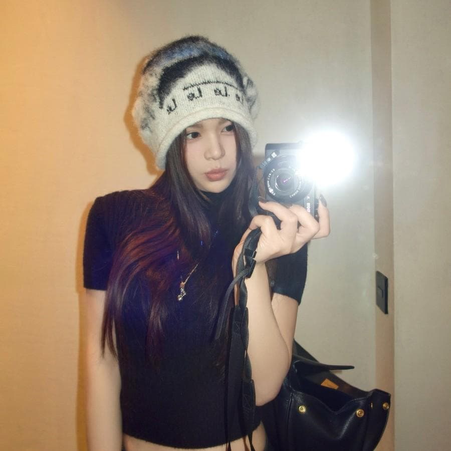 Slouchy Beanie Warm Cotton Star Embroidery Roll Edge