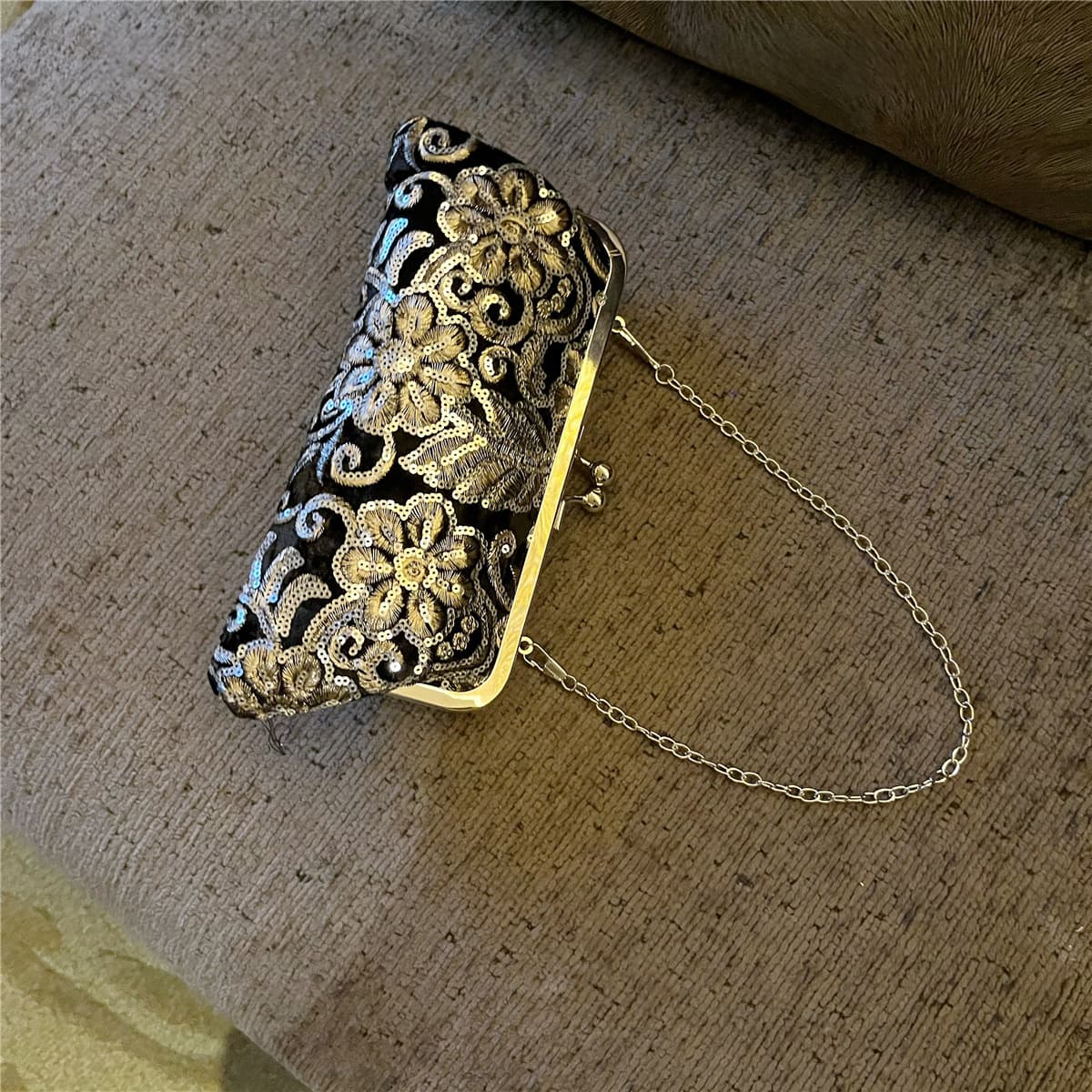 Vintage Gold-thread Embroidered Velvet Clutch Bag